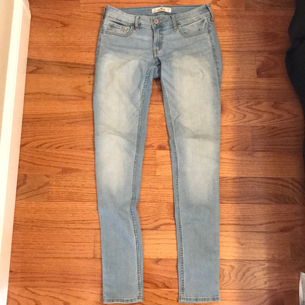 Hollister skinny jeans. Never worn
